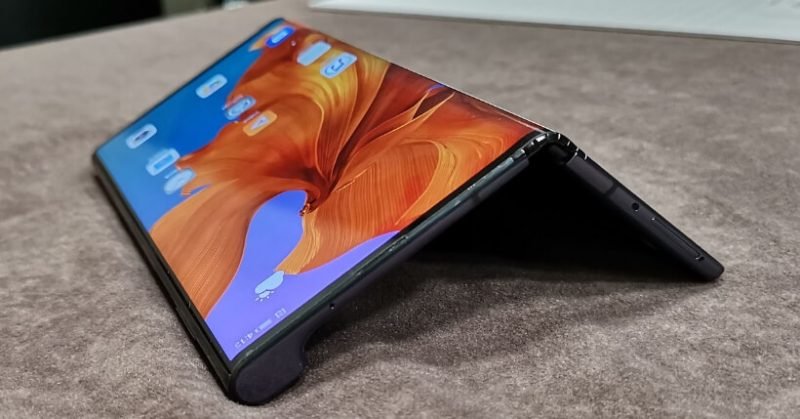 Huawei Mate X vs Samsung Fold: Qual è il migliore smartphone pieghevole?