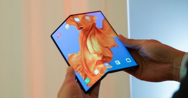 Huawei Mate X vs Samsung Fold: Qual è il migliore smartphone pieghevole?